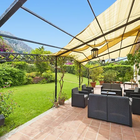 Bouganville 3* Mondello